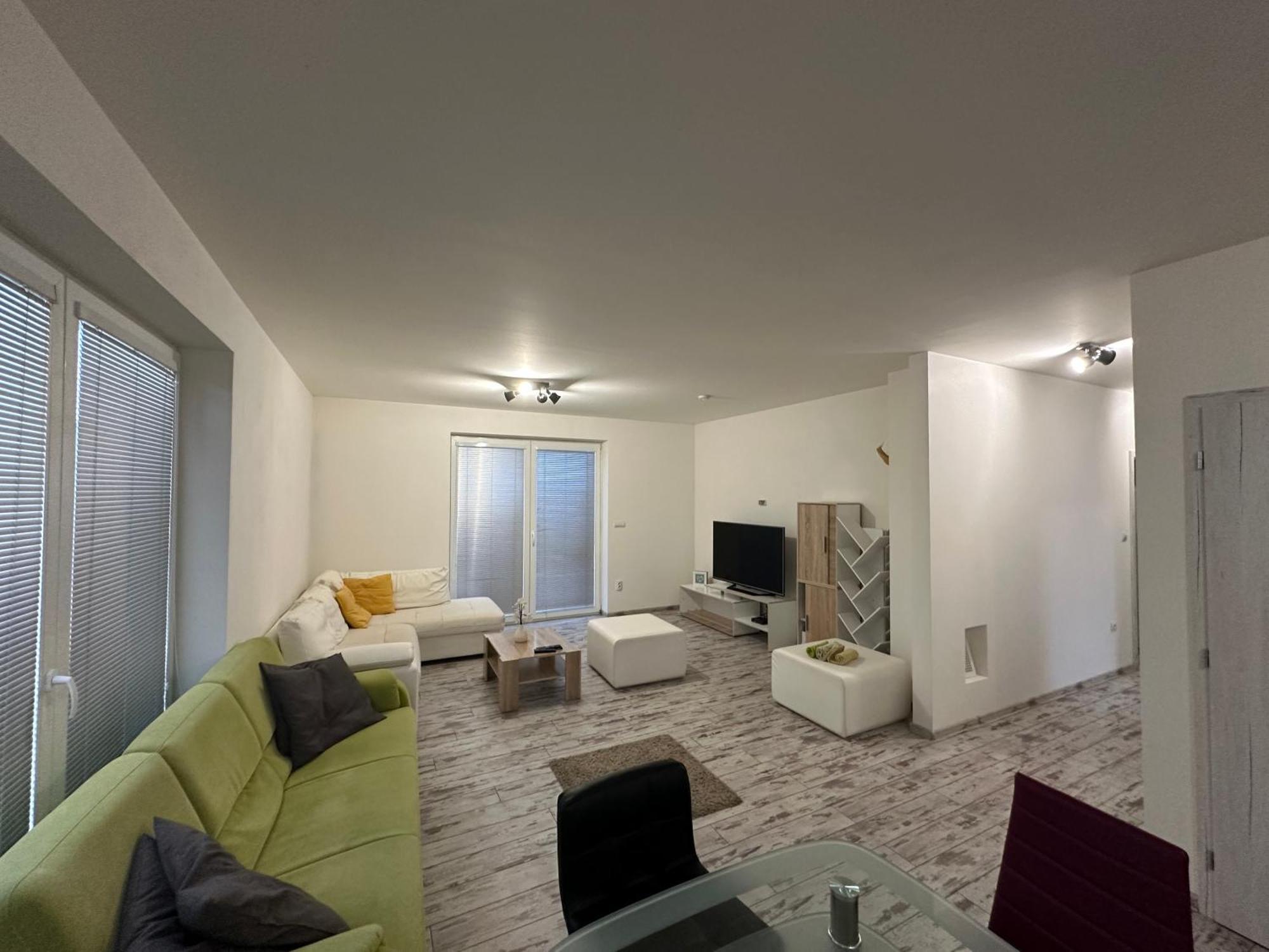 Royal House Trencin Villa Ngoại thất bức ảnh