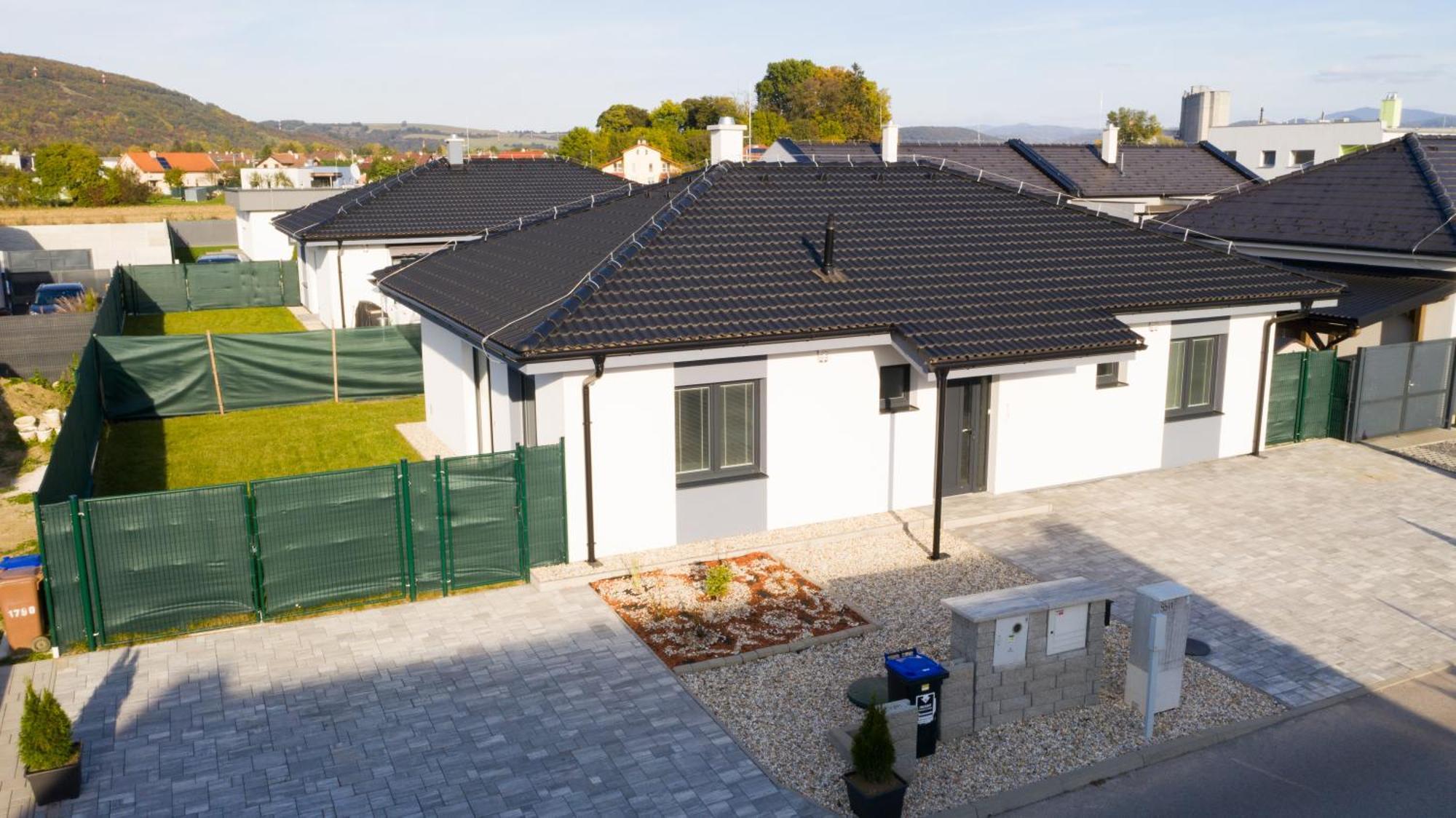 Royal House Trencin Villa Ngoại thất bức ảnh